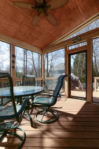 Screened Deck with Ceiling Fan